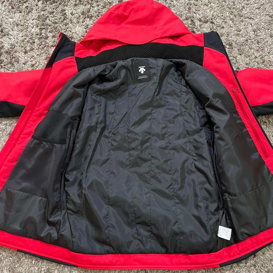 【23-24モデル！】 デサント スキーウェア 上下セット Mサイズ