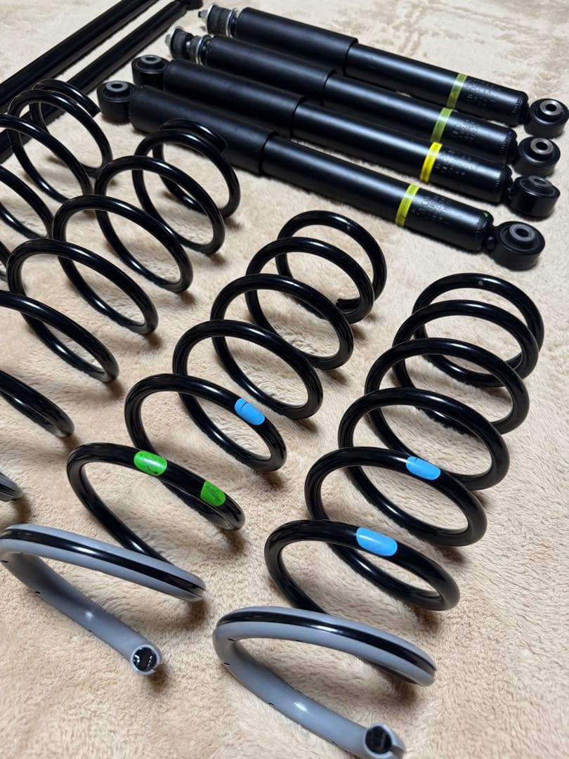 新車外し 新型ジムニーJB64型サスペンション フロントショック ラテラルロッド