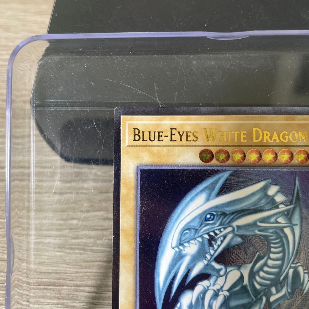 ぬ*る様 青眼の白龍　ブルーアイズホワイトドラゴン　レリーフ　英語版　OP28-