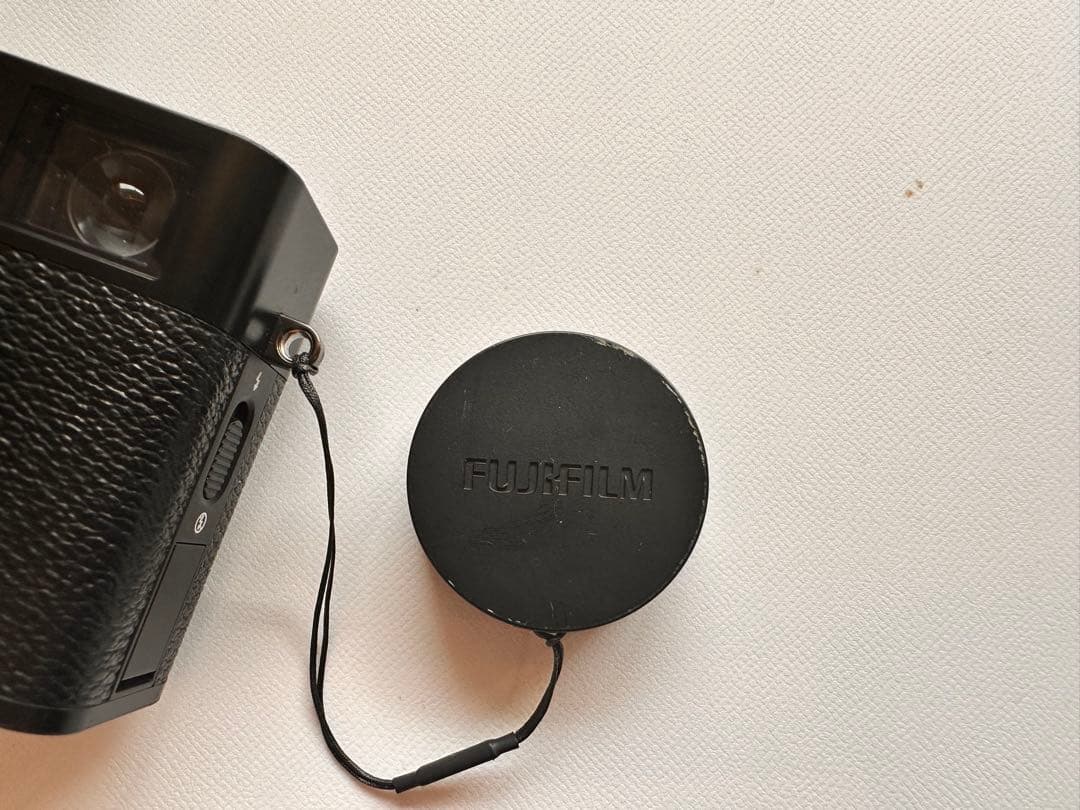 Fujifilm X Half X-HF1デジタルカメラ Black