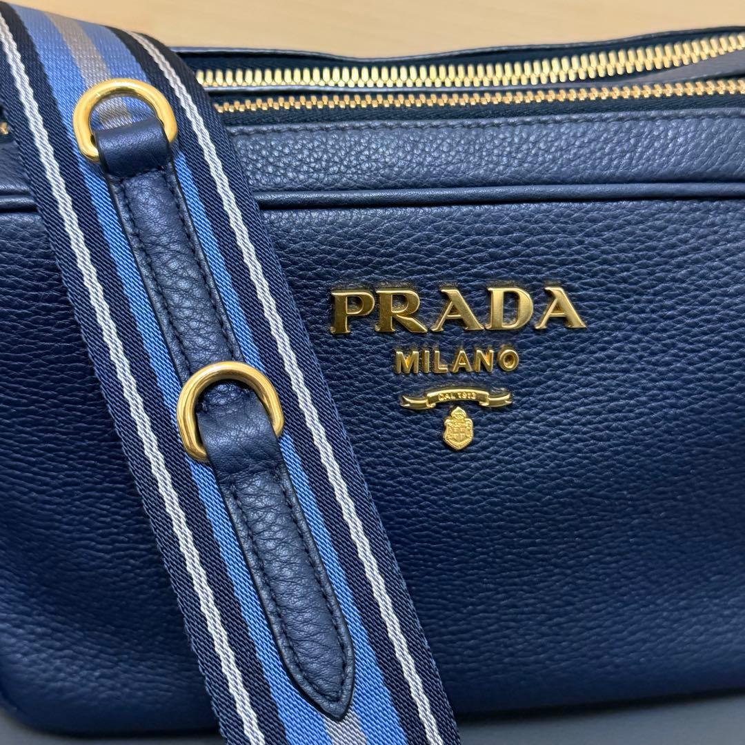 ★PRADA★ プラダ カメラバッグショ ルダーバッグ ヴィッテロ ネイビー