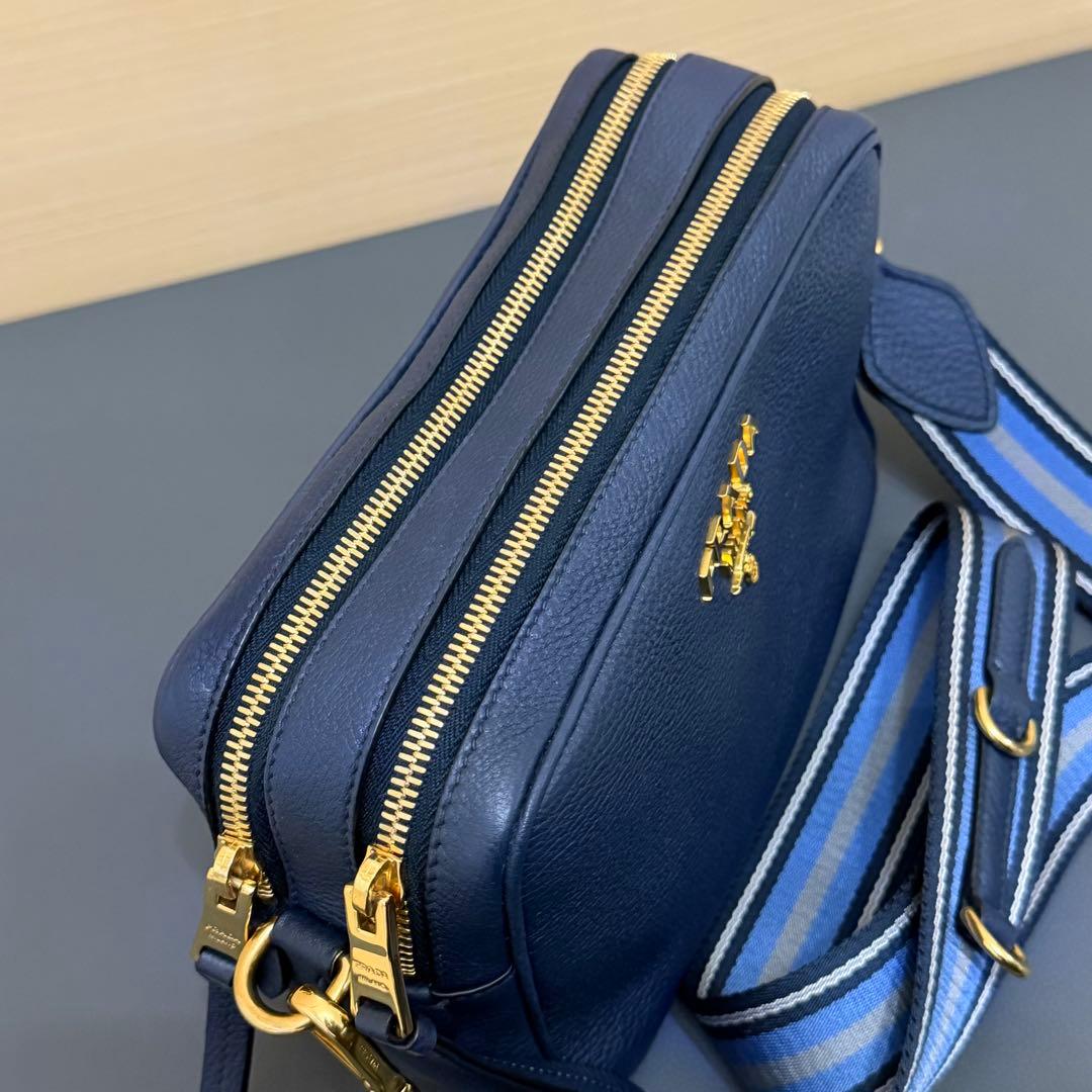 ★PRADA★ プラダ カメラバッグショ ルダーバッグ ヴィッテロ ネイビー