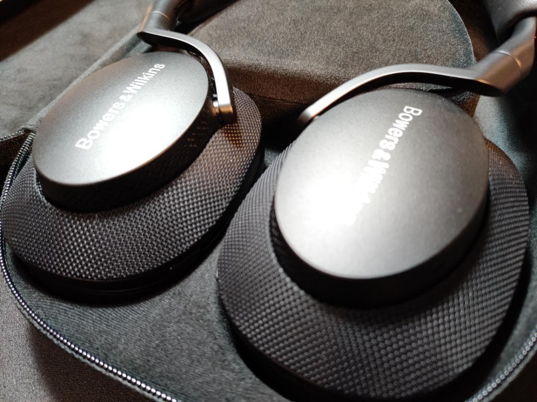 Bowers & Wilkins ワイヤレスヘッドフォン Px7 S2e