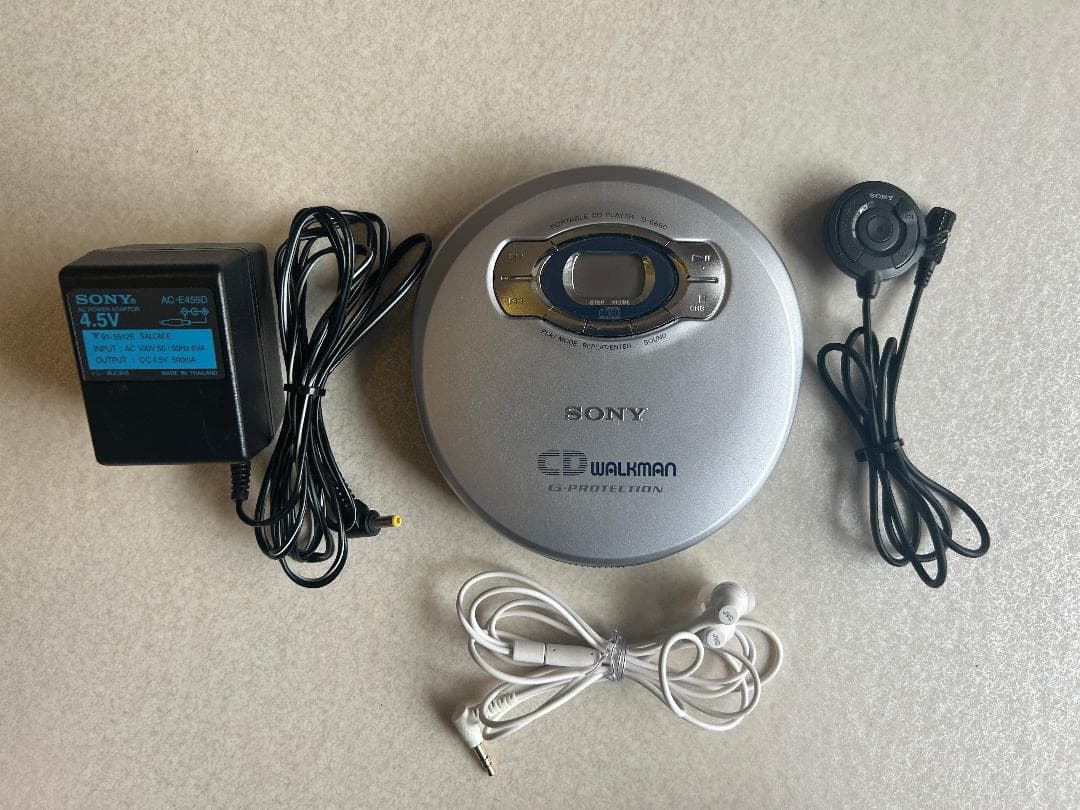 SONY ソニー CDウォークマン D-E660 （JVCイヤホン付き）