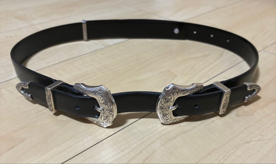 TOGA PULLAダブルバックル ベルト