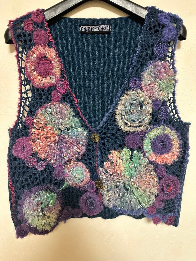 M&KYOKO 刺繍ニットベスト