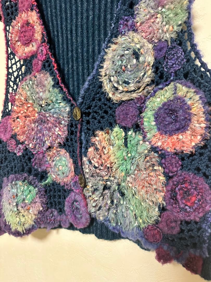 M&KYOKO 刺繍ニットベスト