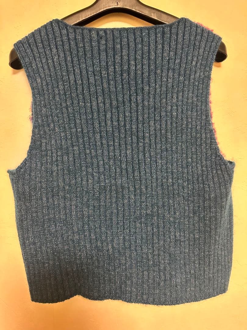 M&KYOKO 刺繍ニットベスト