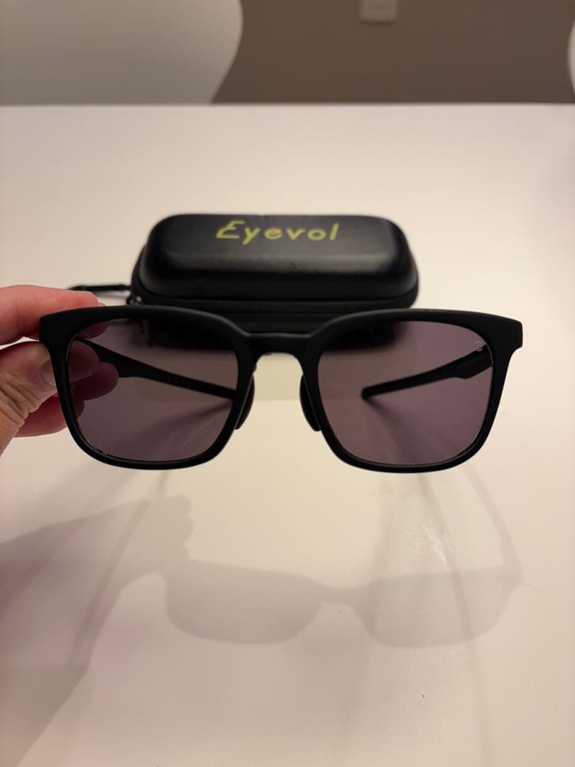 Eyevol(アイボル) HEATH III(53)マットブラック純正ケース付き