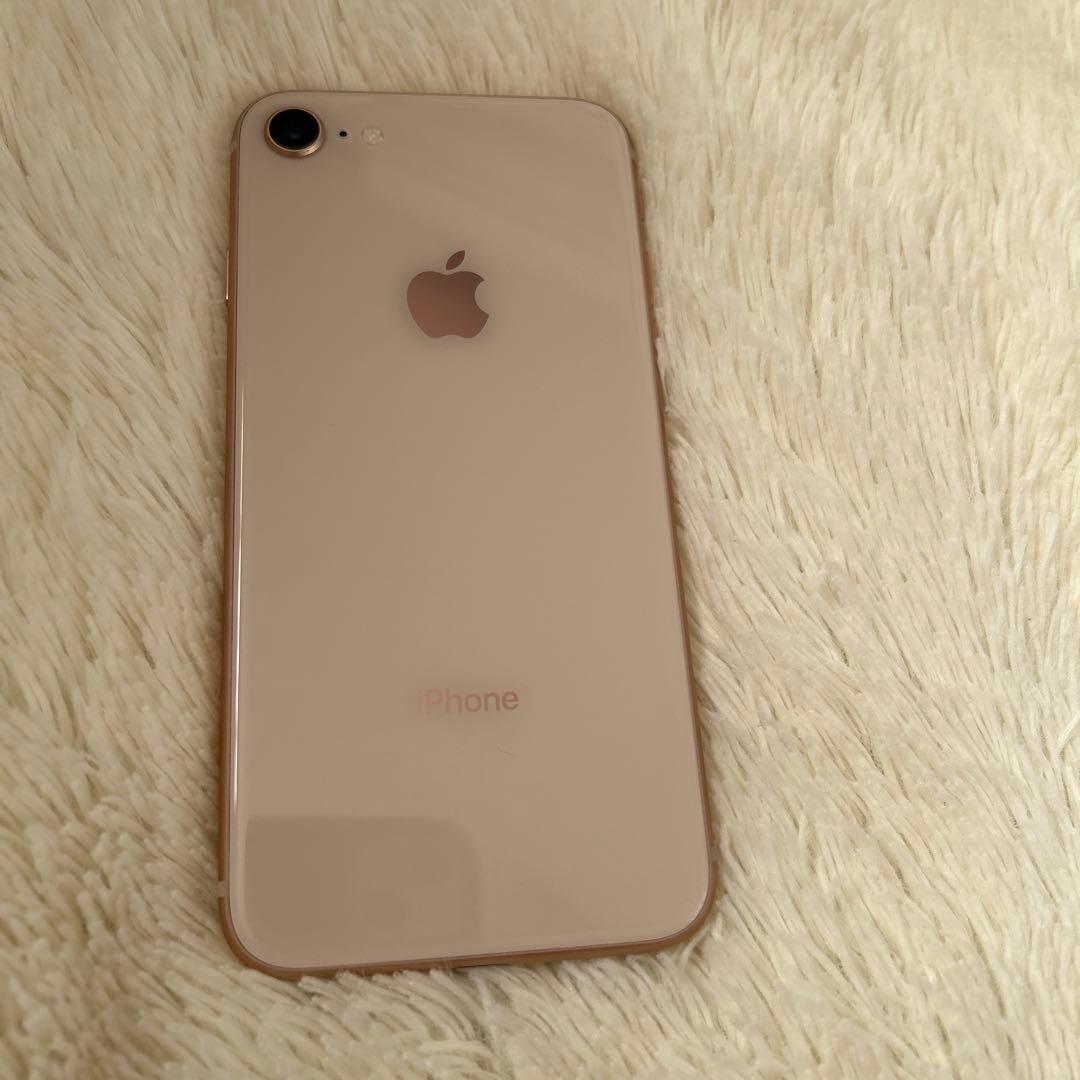 【機能不良無し】【外観美品】【64GB】iPhone8 色はベージュ？