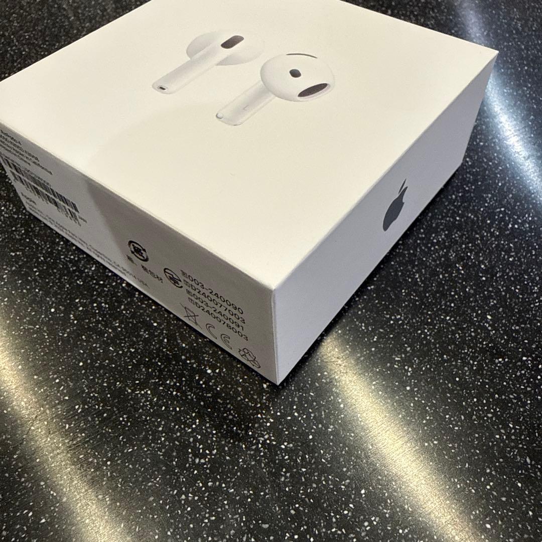 AirPods 4 新品未使用、未開封品(ノイズキャンセリング非搭載モデル)