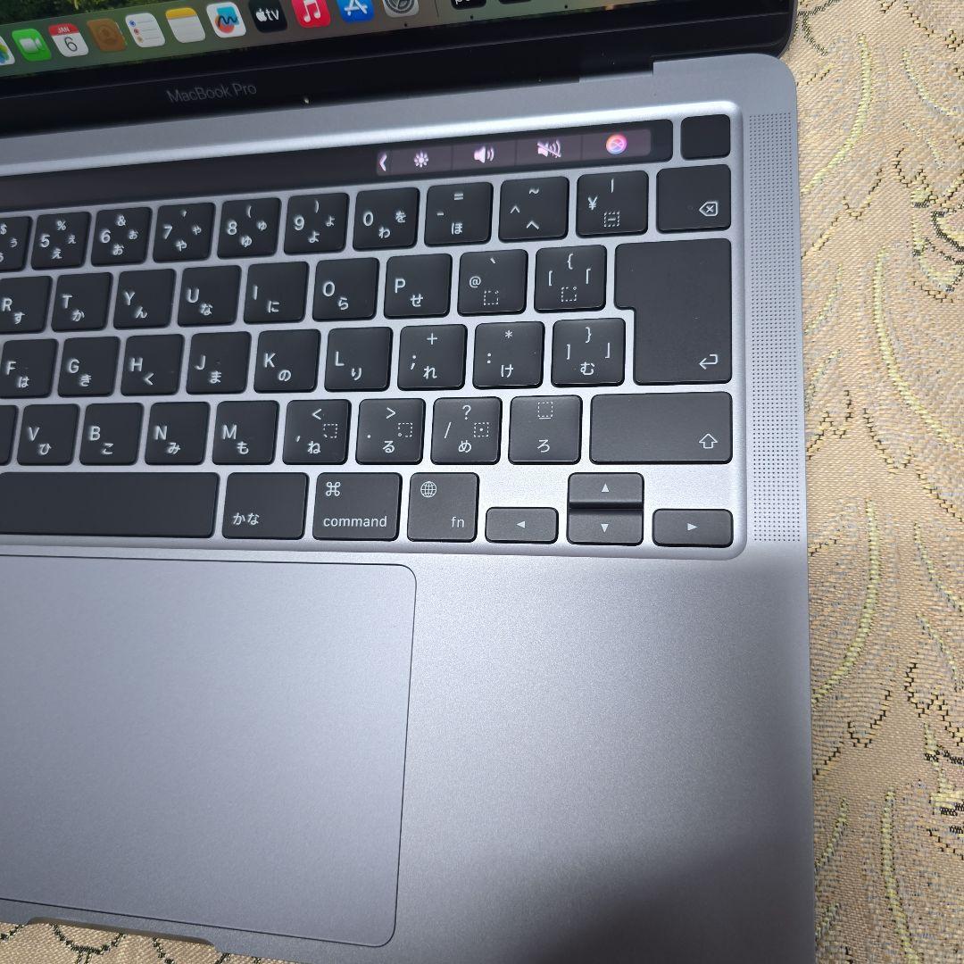 MacBook Pro 13インチ M1 8GB 256GB SSD 美品