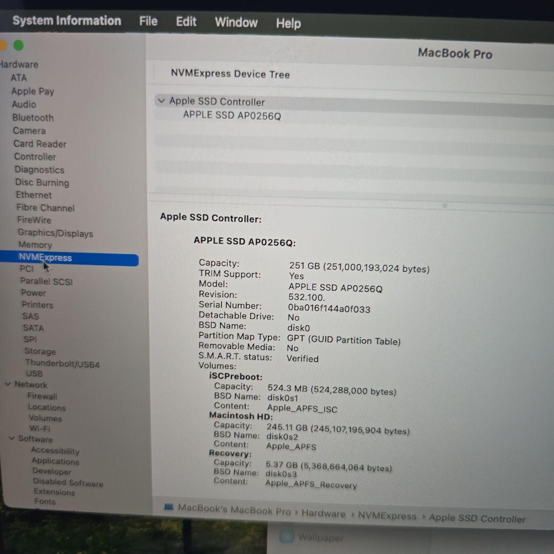 MacBook Pro 13インチ M1 8GB 256GB SSD 美品