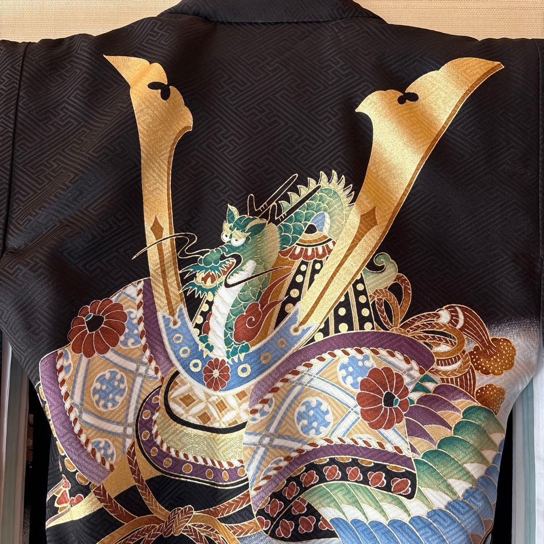 美品！お宮参り用 着物 黒地 兜 金色ドラゴン龍 松 打ち出の小槌