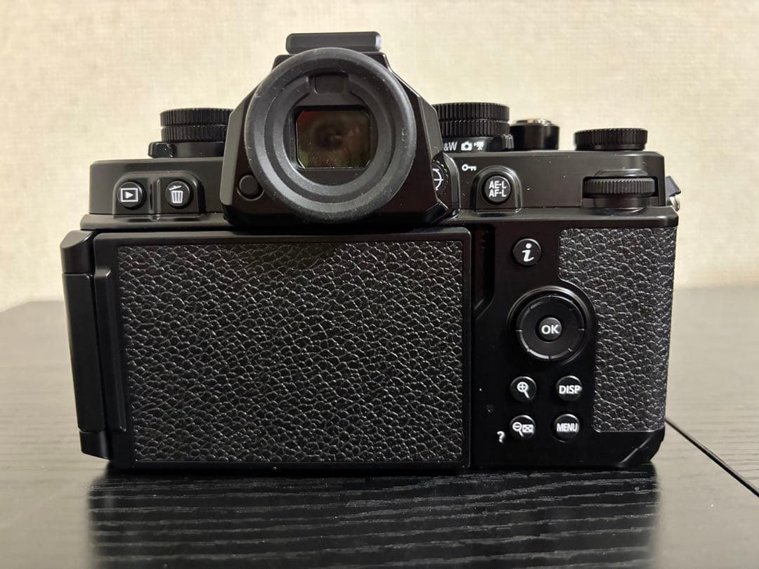 【マオ•マオ】Nikon Zf 40/2 SE Kit