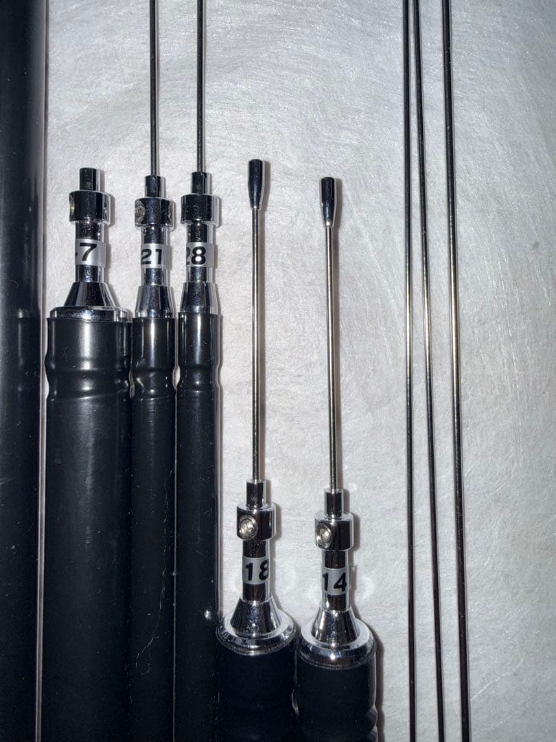 ほぼ未使用 美品 COMET UHV-9 多バンド垂直アンテナ