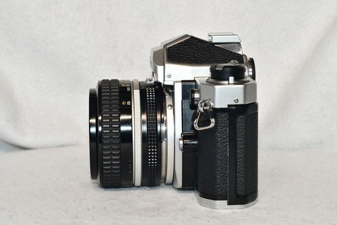 お値下げ中《動作品》 Nikon EM + Nikkor 50mm f/1.4