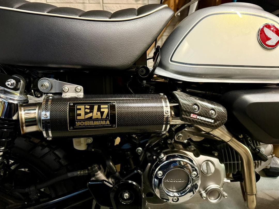 モンキー125　ヨシムラマフラー　サイクロン　カーボンヒートガードセット