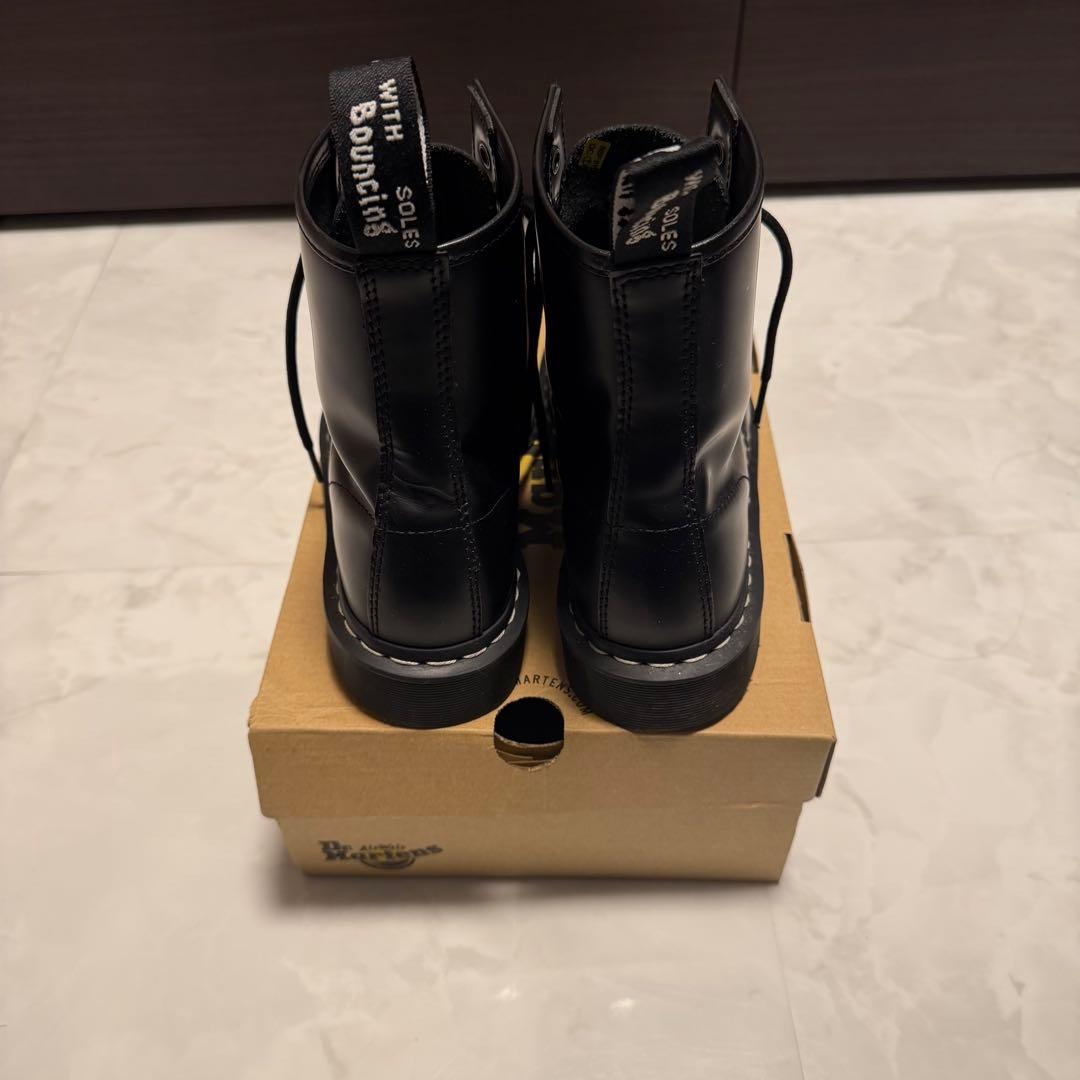 ドクターマーチン 8ホールブーツ UK7 26cm ホワイトステッチ