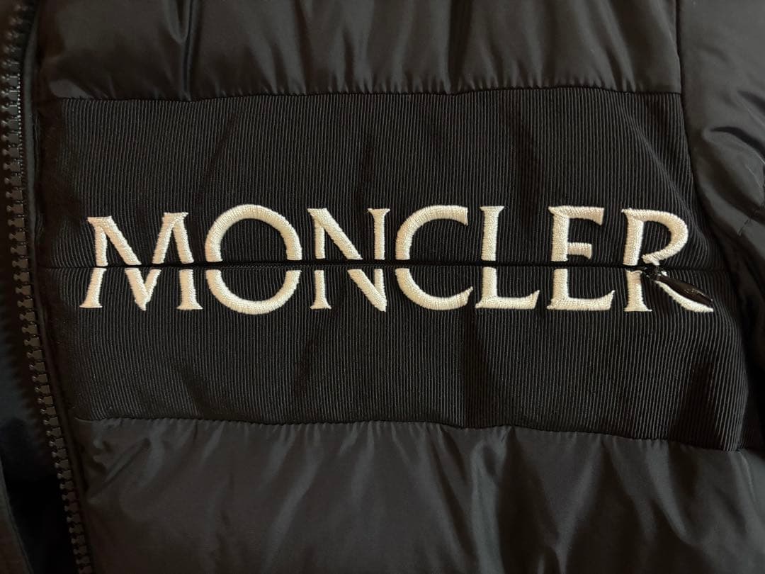 MONCLERモンクレールAITON 18AWダウンジャケットフード付きサイズ4