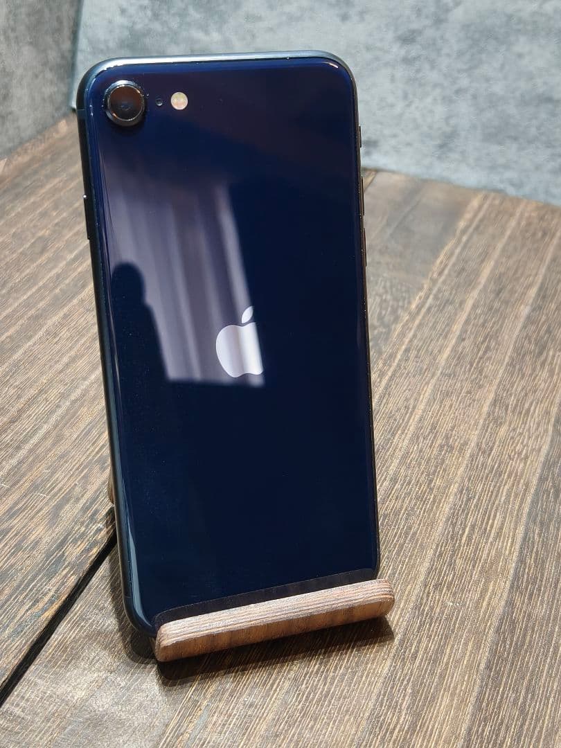 iphone se 第3世代 64gb SIMフリー スマホ