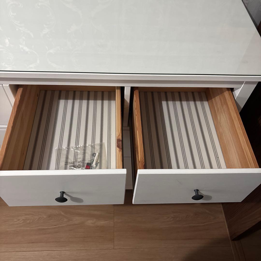 IKEA ホワイト木製チェスト HEMNES