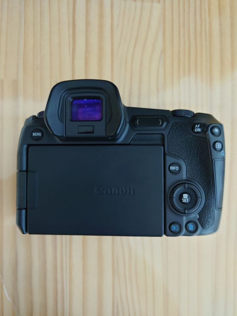 ★実用美品★ Canon キャノン EOS R ストラップ付き♪