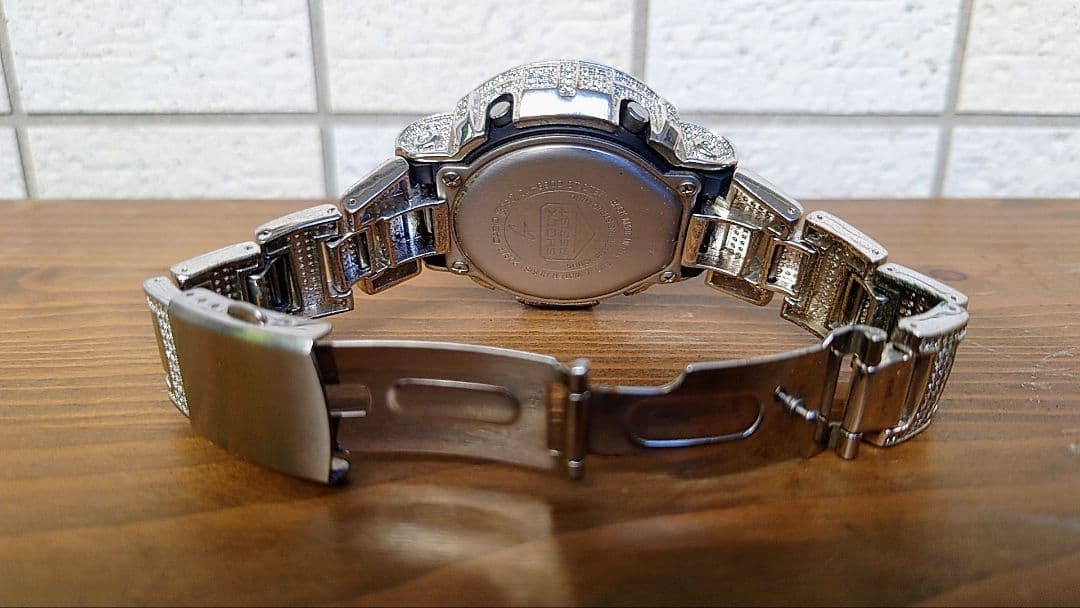 【中古】G-SHOCK　アフタースワロスキー　デジタル腕時計　DW6900