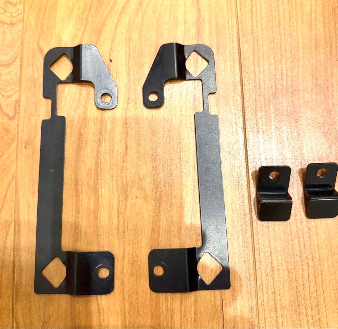 デリカD5 後期用　カディス　テールレンズガード