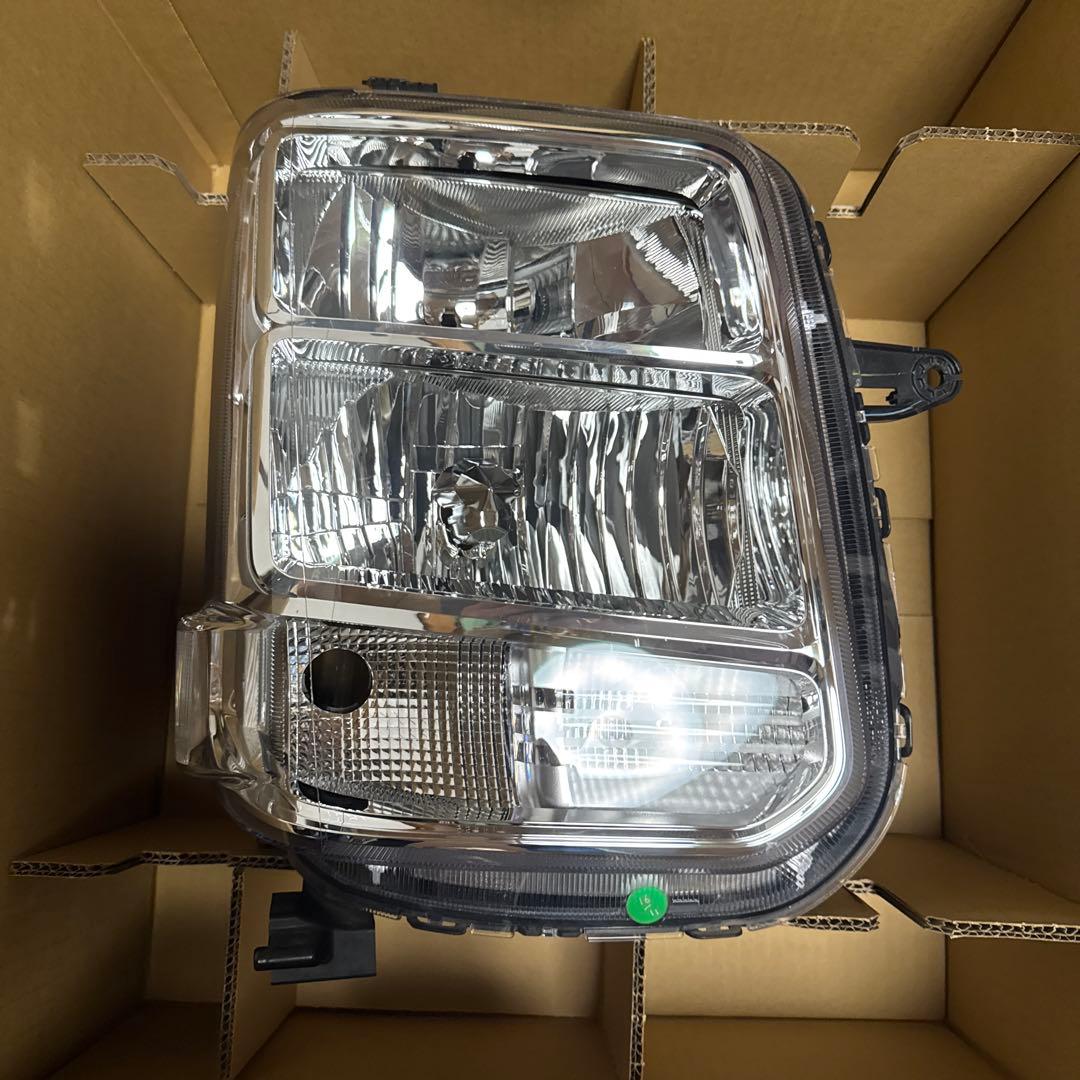 スズキエブリィ　日産クリッパー17v 17wヘッドライトHID 美品ハウジング