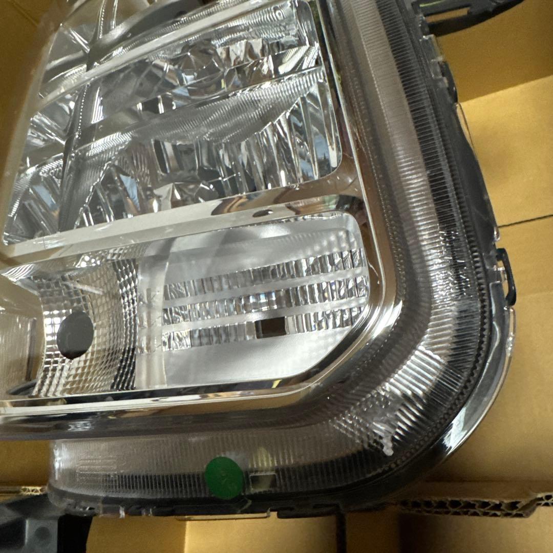 スズキエブリィ　日産クリッパー17v 17wヘッドライトHID 美品ハウジング