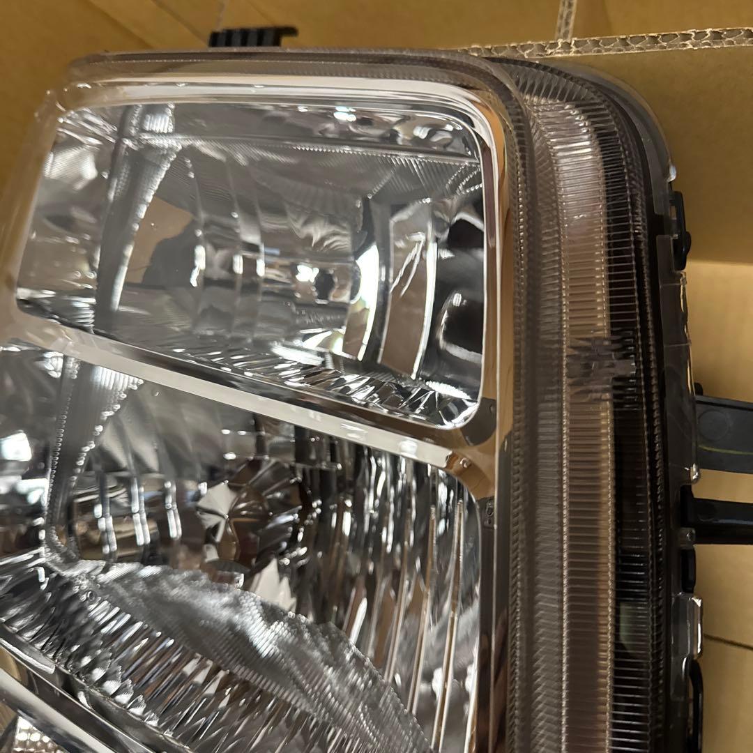 スズキエブリィ　日産クリッパー17v 17wヘッドライトHID 美品ハウジング