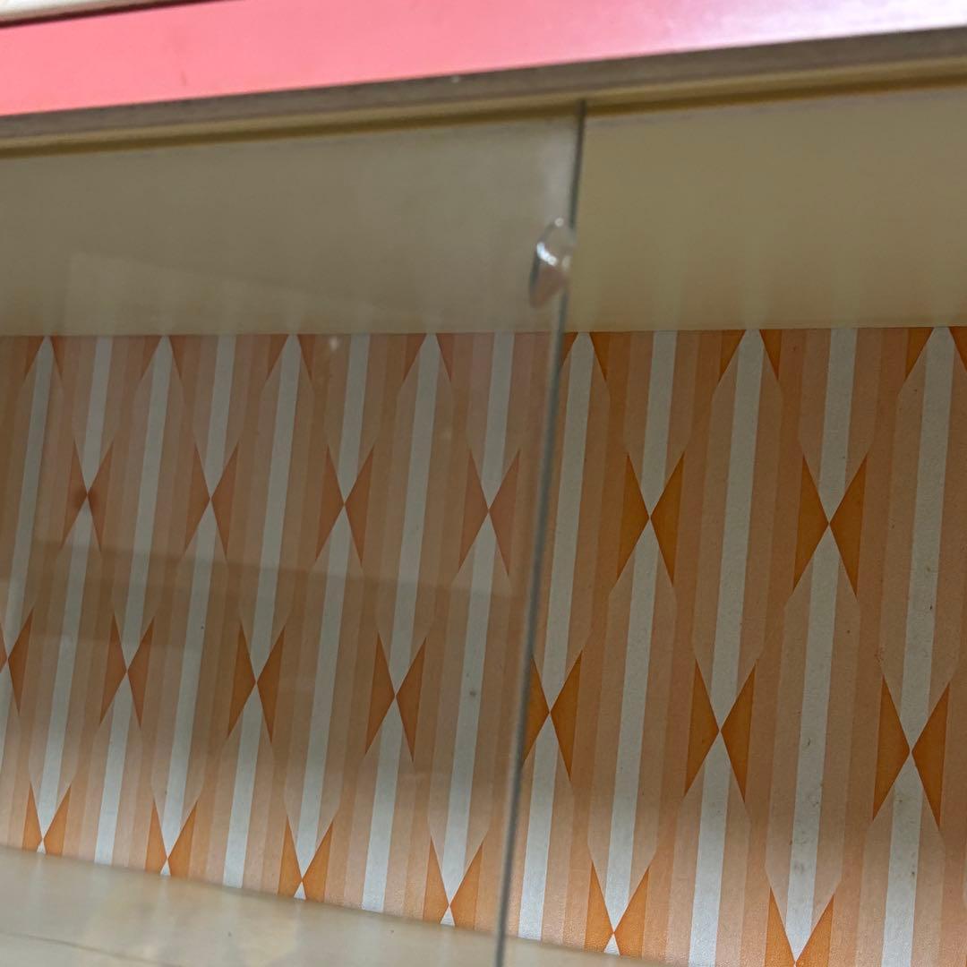 昭和レトロポップ食器棚　オレンジ　ガラス棚