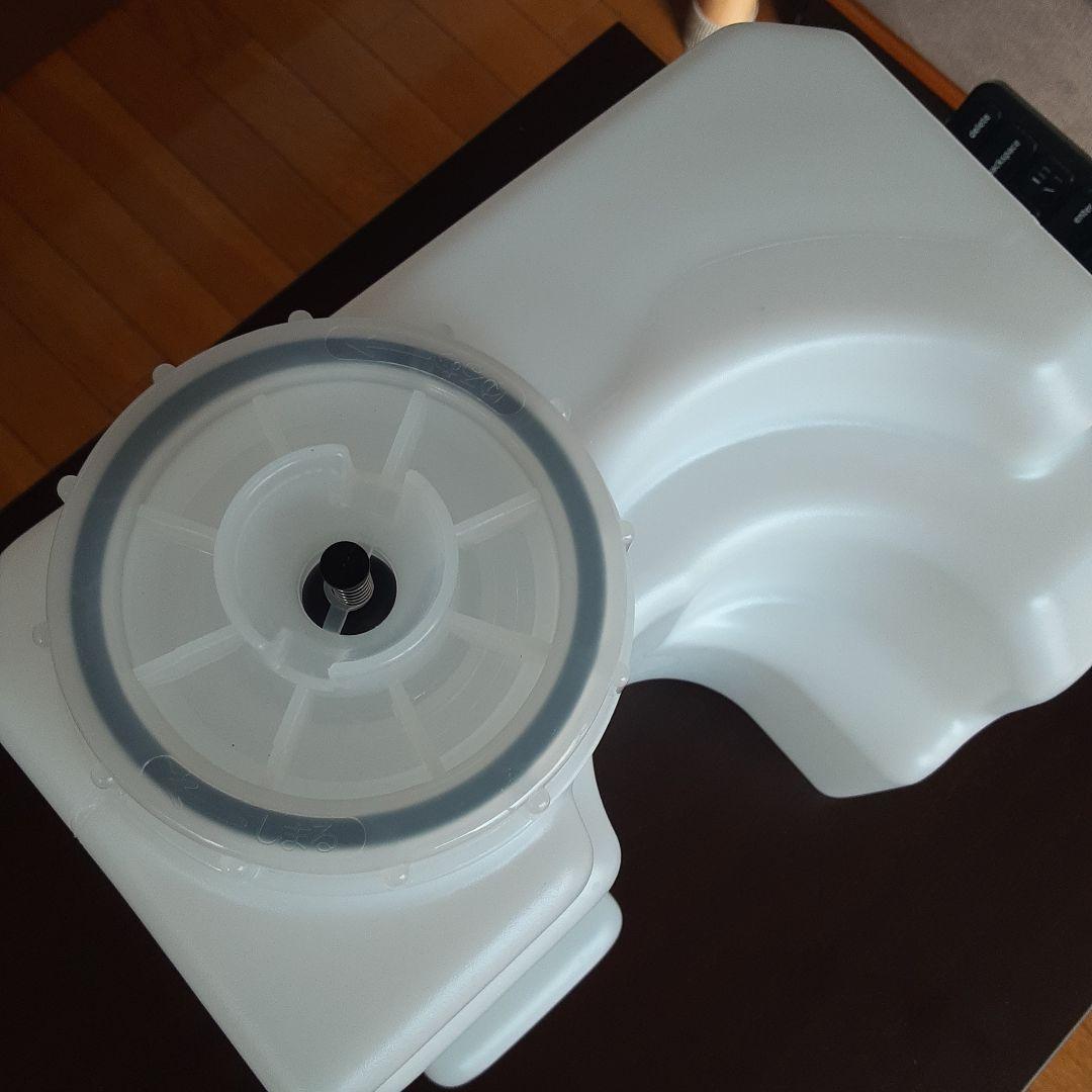 【美品】TOSHIBA スチーム加湿器 TKA-S45A　東芝　ホワイト