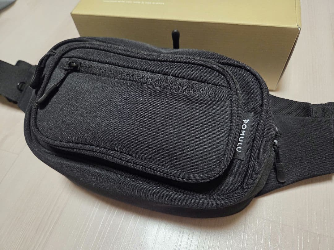 【美品•送料込み】POMULU ★ブラック★ 2way ヒップシート