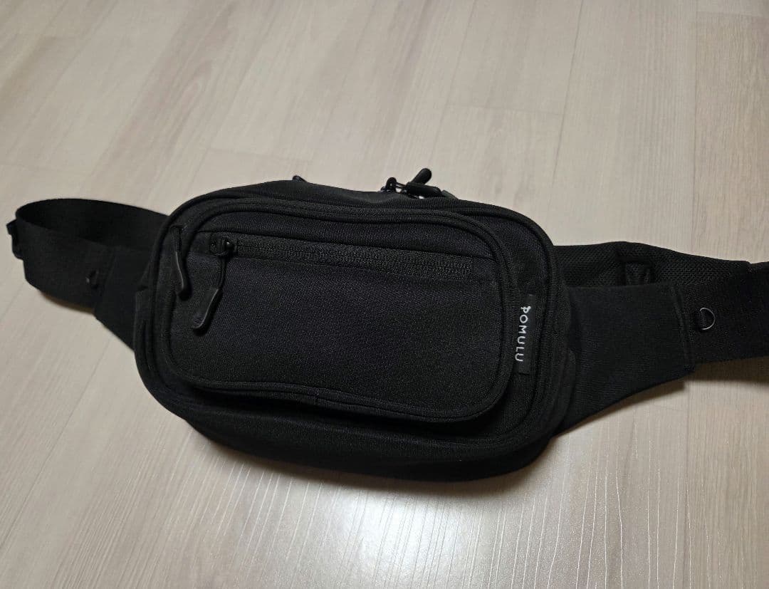 【美品•送料込み】POMULU ★ブラック★ 2way ヒップシート