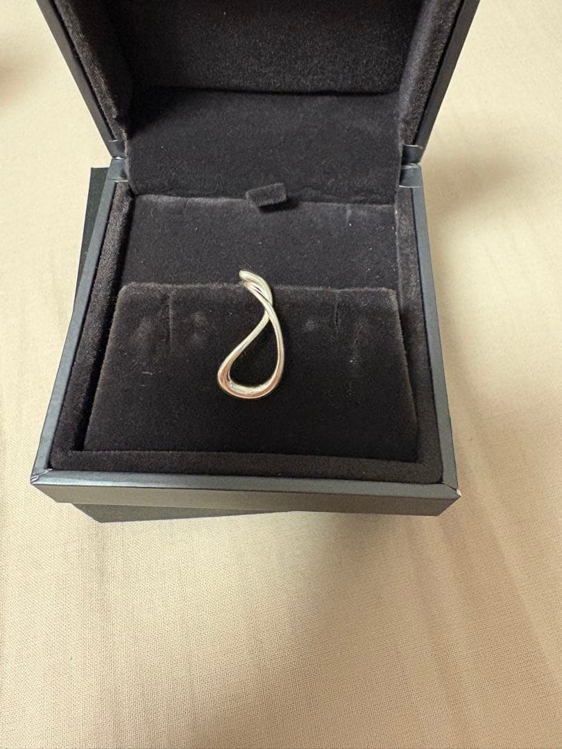   シルバーピアス