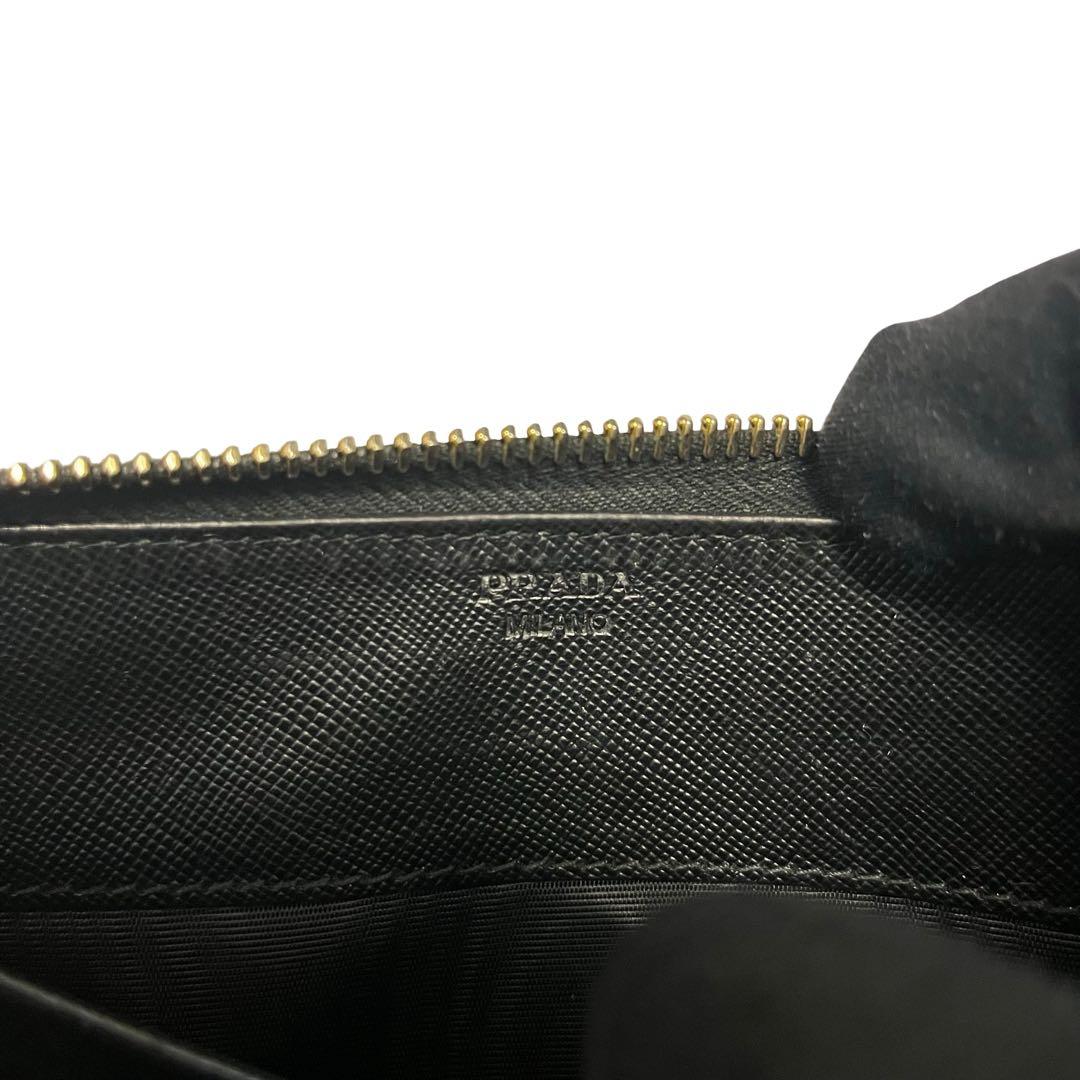 希少✨プラダ 長財布 ラウンドファスナー サフィアーノレザー ロゴ金具 黒