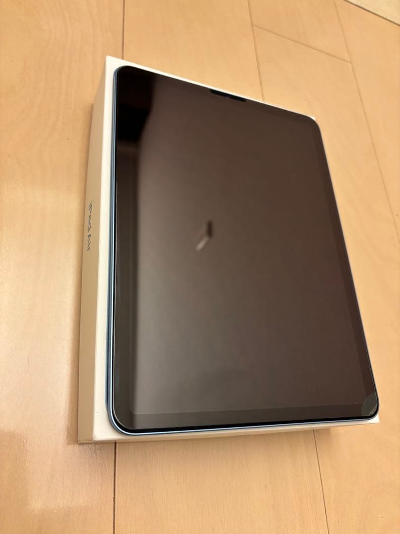 iPadAir第5世代 iOS15.6.1 WiFiモデル64GB ブルー 箱付