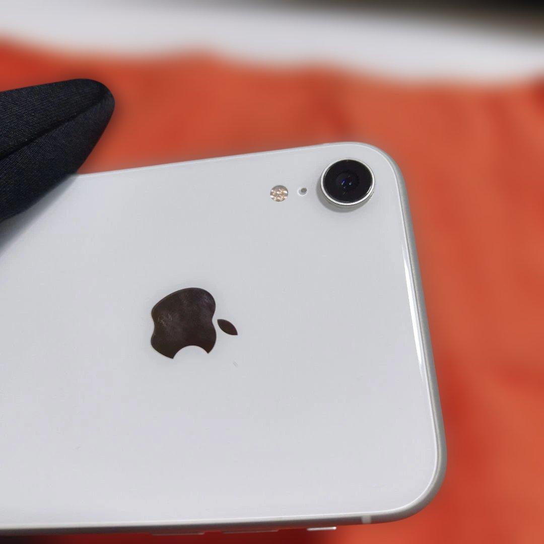 Apple iPhone XR 128GB ホワイト