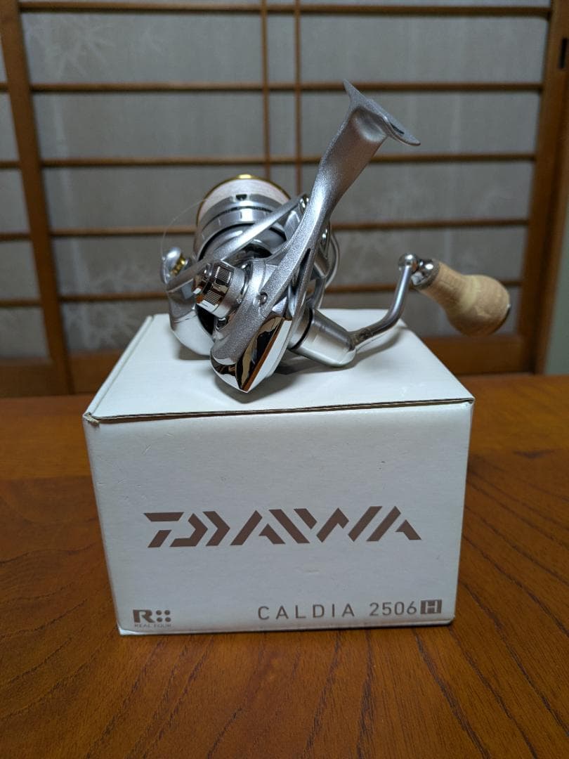 DAIWA CALDIA 2506H リール 元箱付き