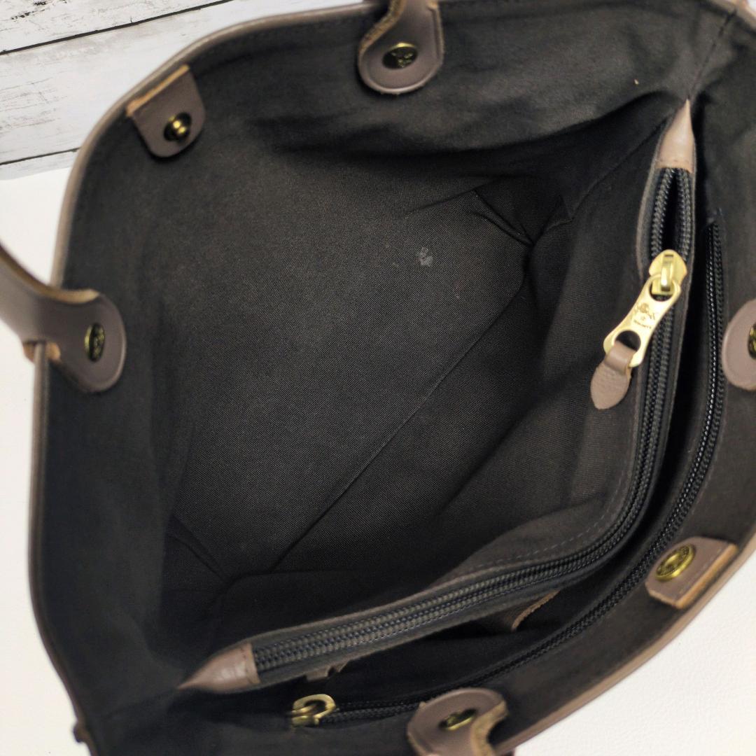 イルビゾンテ　ハンドバッグ　トートバッグ　レザー　グレージュ　ロゴ型押し