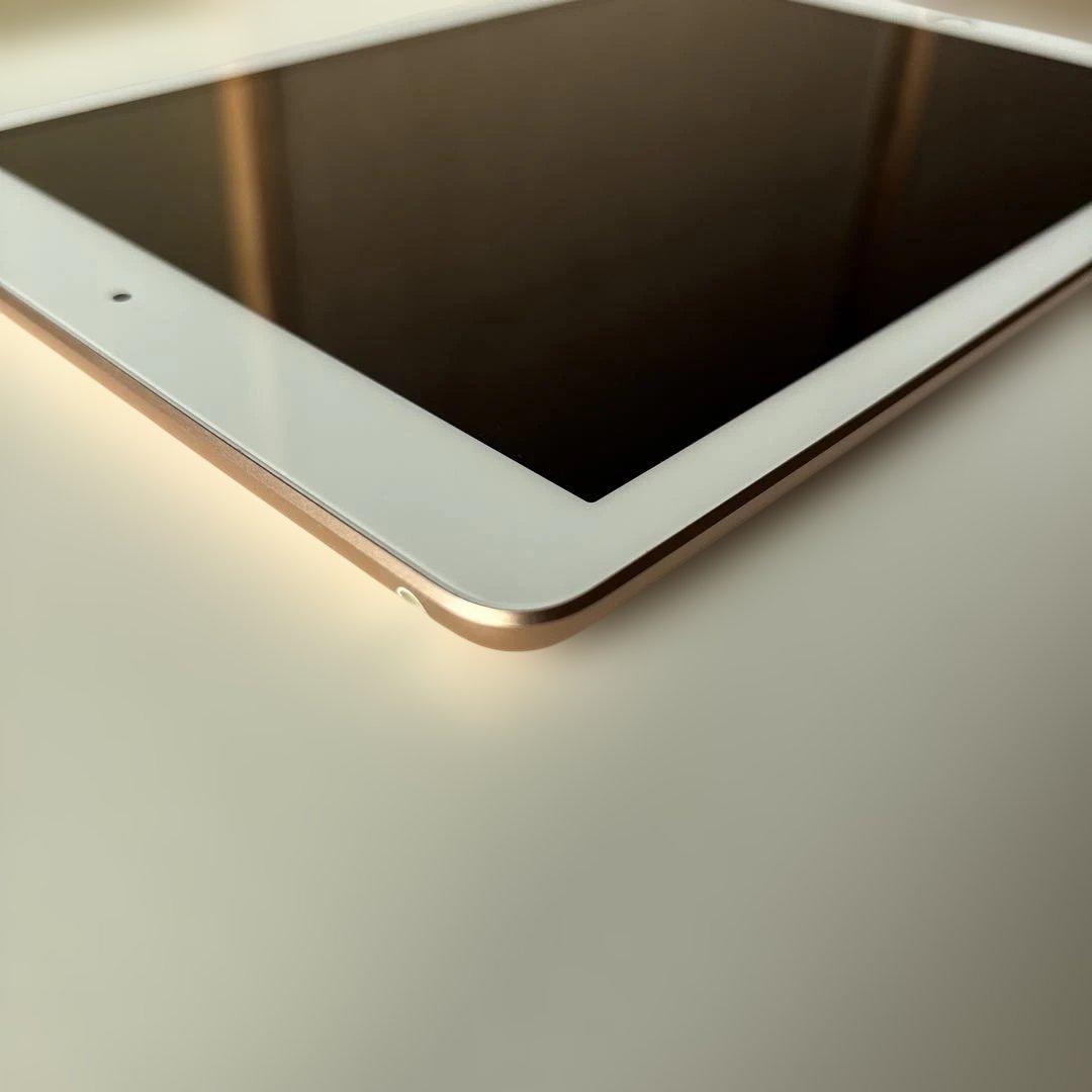 hi-toiPad 9.7ゴールド A-1893 32G 第6世代WiFi