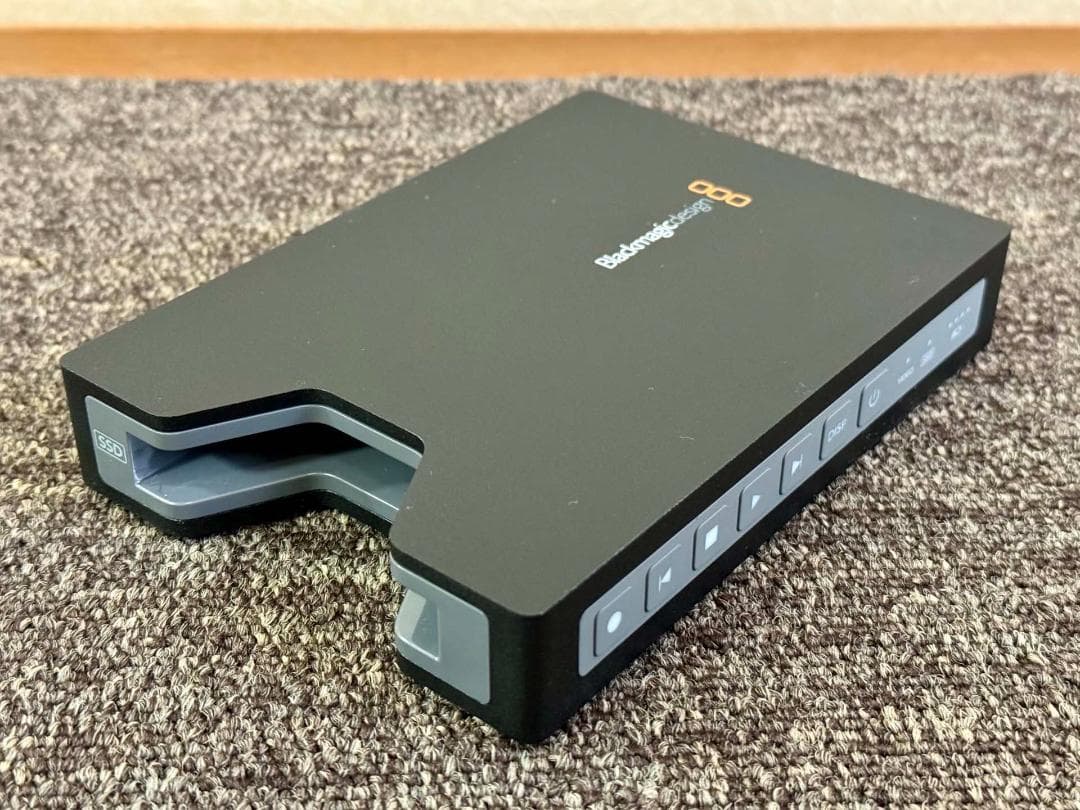 Blackmagic HyperDeck Shuttle 2 元箱・付属品あり！
