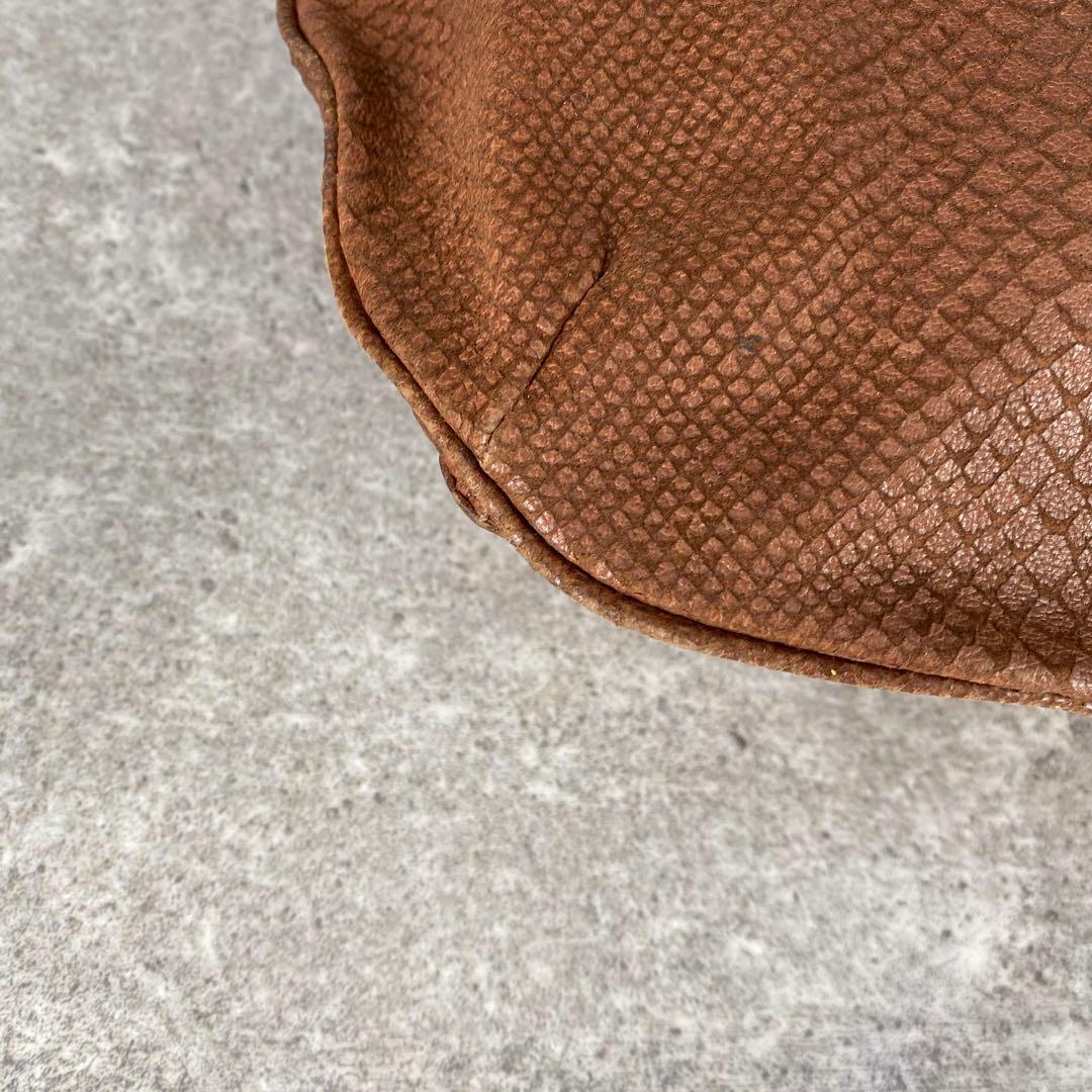 イッセイミヤケ パイソン型押し レザー ショルダーバッグ ワンショルダー