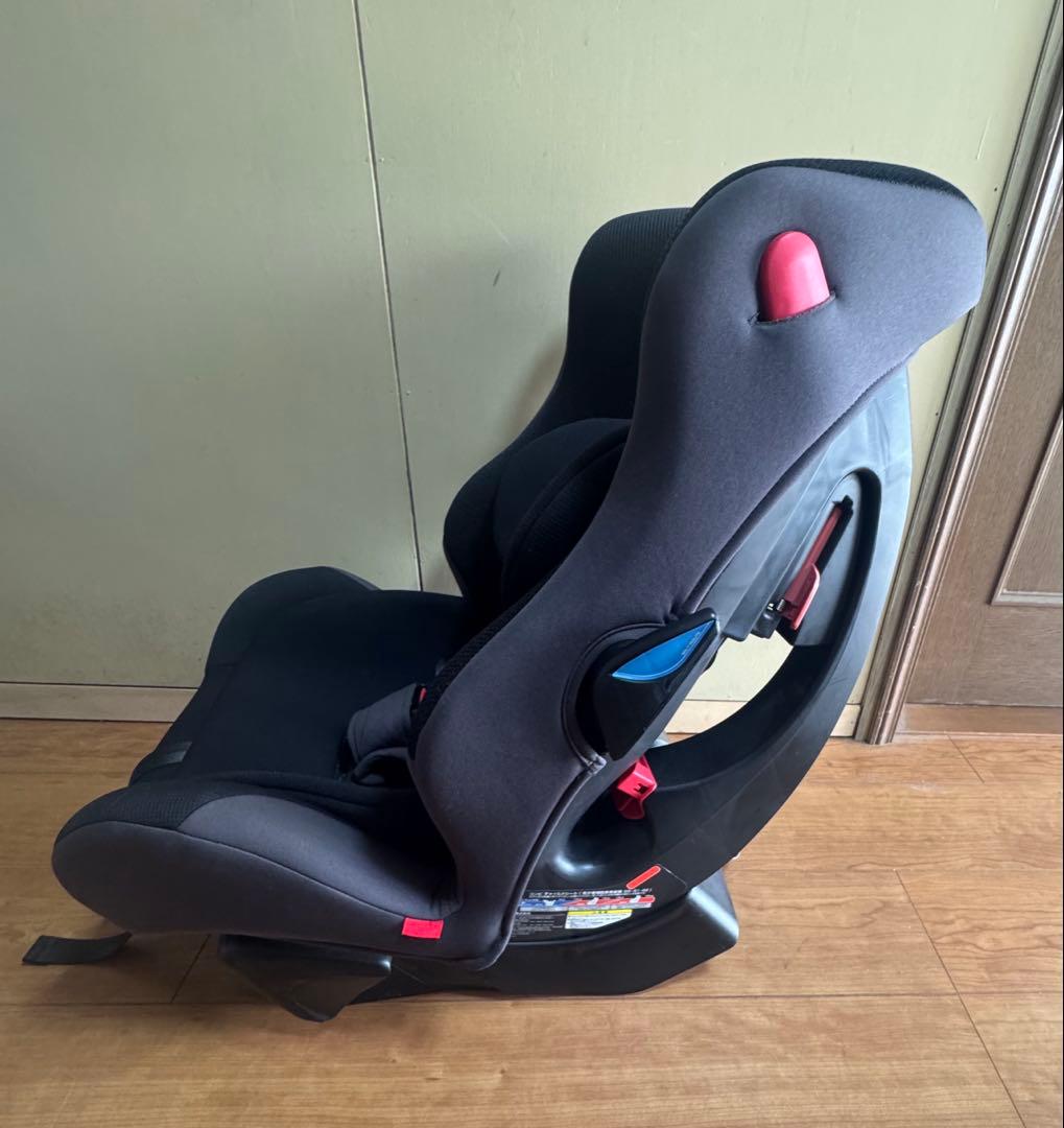 Combi コンビ ウィゴーロングHI　チャイルドシート