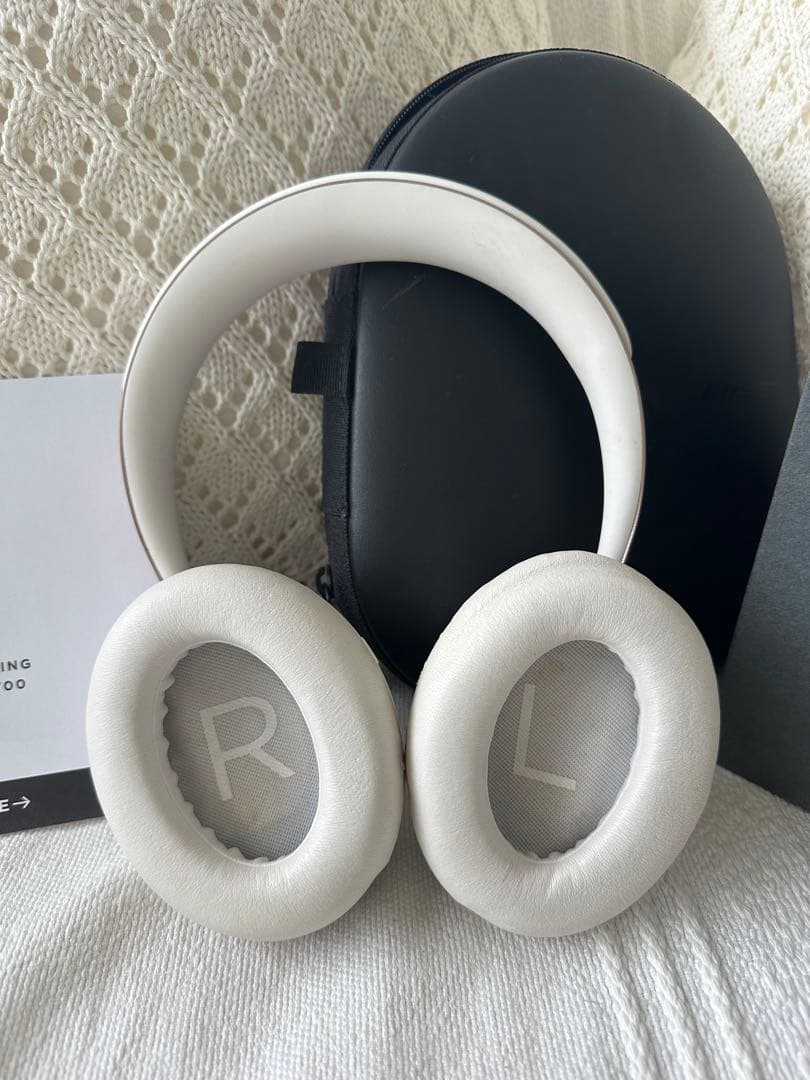 BOSE ノイズキャンセリングヘッドホン 700 限定カラー