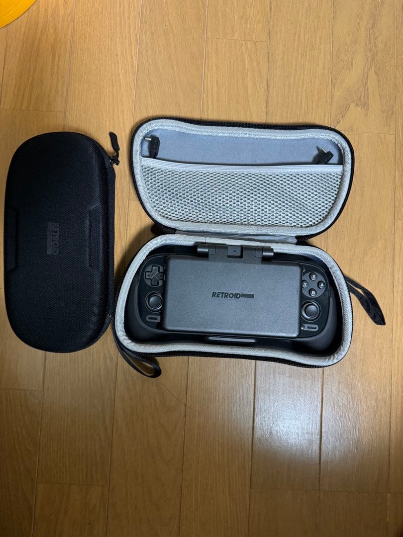 Retroid Pocket5 ＋Retroid Dual Screen