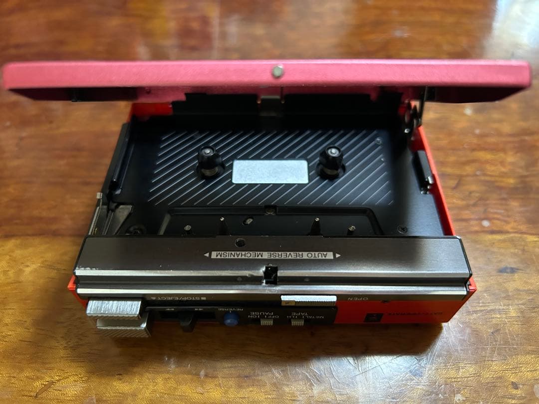 AIWA HS-P3 カセットボーイ cassetteboy 赤 ジャンク品