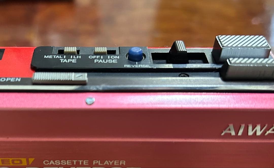 AIWA HS-P3 カセットボーイ cassetteboy 赤 ジャンク品